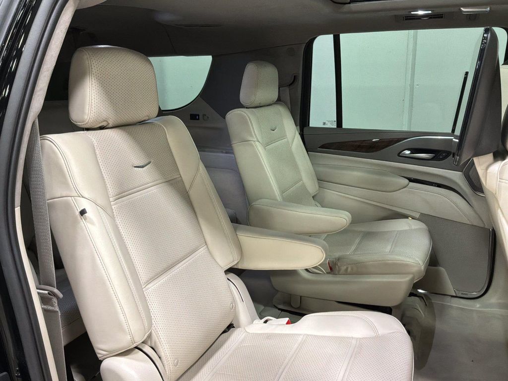 صورة مصغرة 21 لـ 2023 Cadillac ESCALADE ESV PREMIUM LUXURY PLATINUM