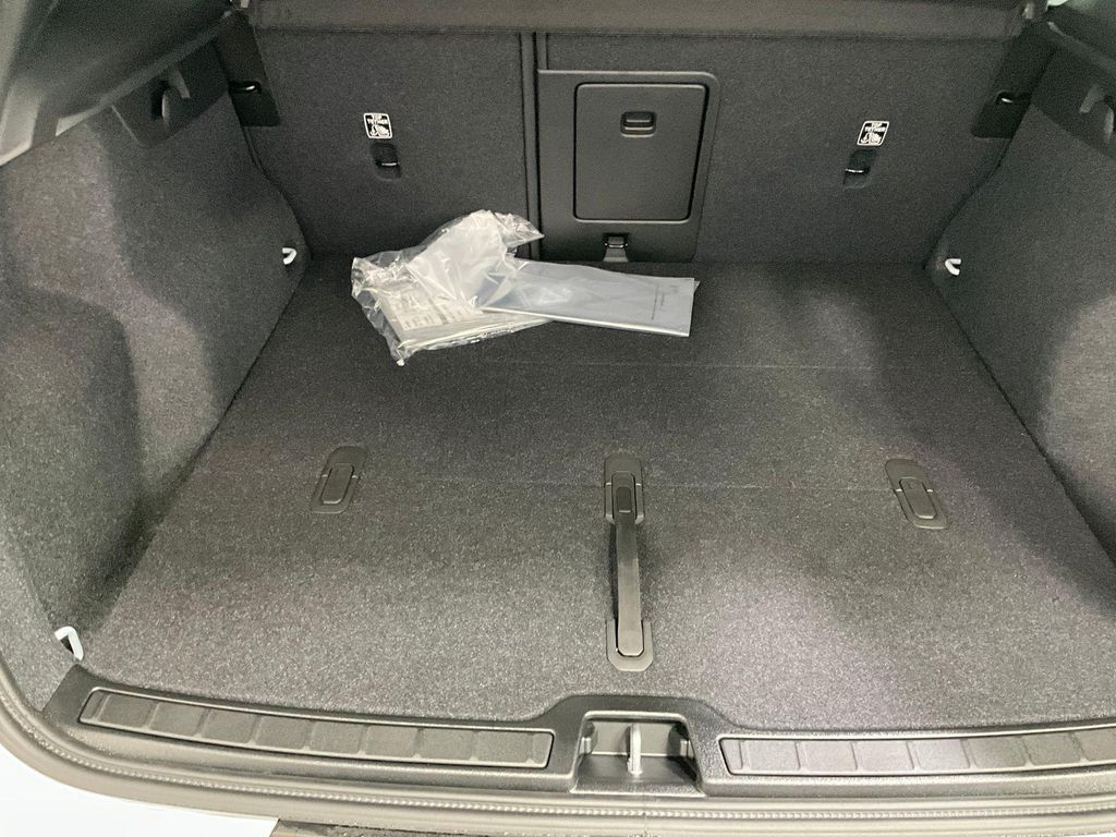 2026 Volvo XC40 PLUS, B5 AWD GAS (MILD HYBRID), DARK — миниатюра 25