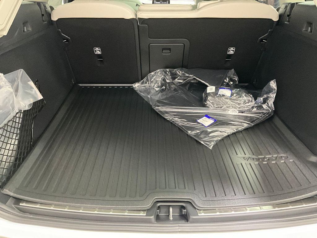 2026 Volvo XC60 B5 ULTRA 缩略图 24