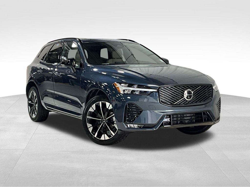 New 2026 Volvo XC60 B5 Plus