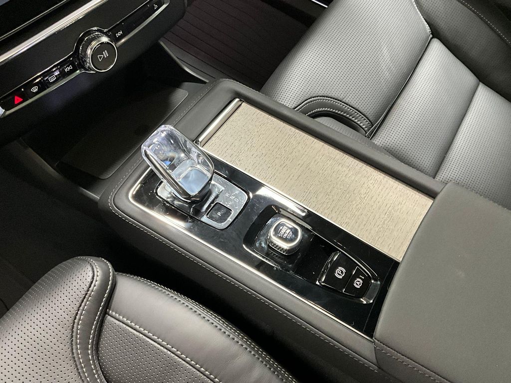 2026 Volvo XC90 ULTRA, B6 AWD GAS (MILD HYBRID), GASOLINE, BR 缩略图 15