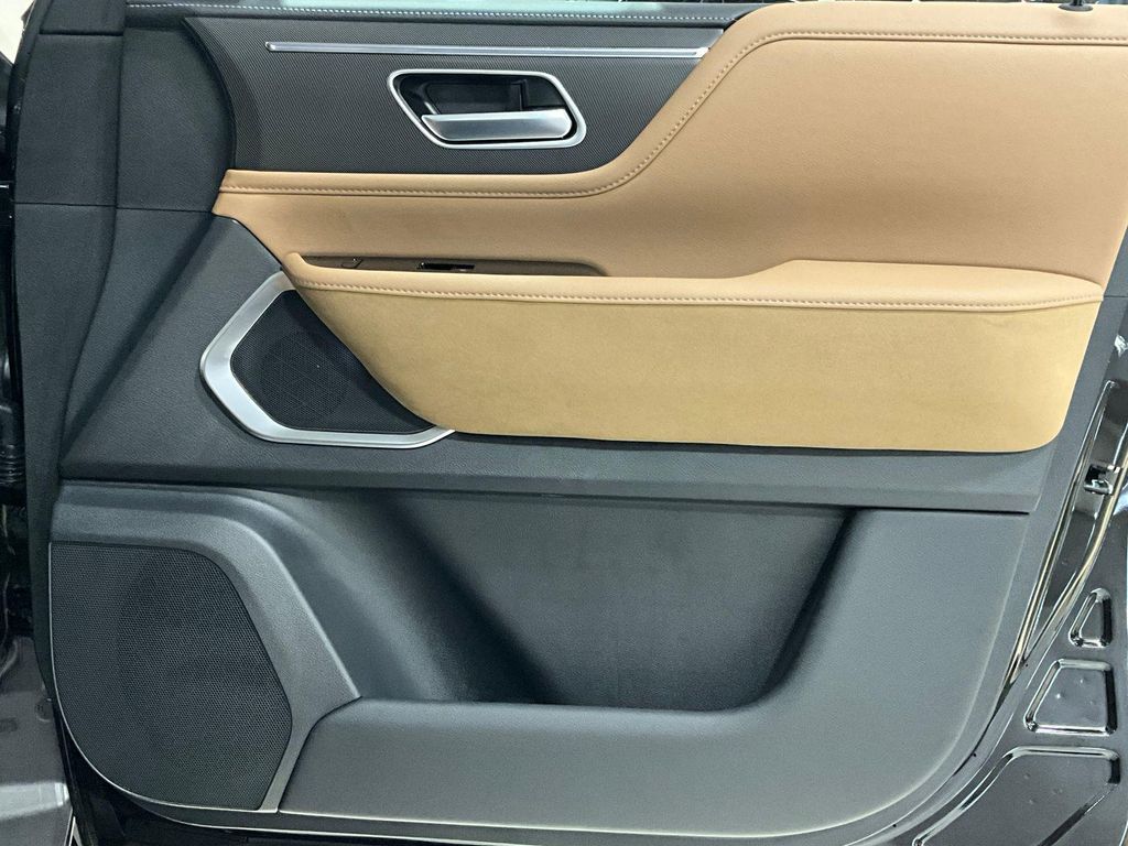 صورة مصغرة 23 لـ 2027 Infiniti QX80 LUXE