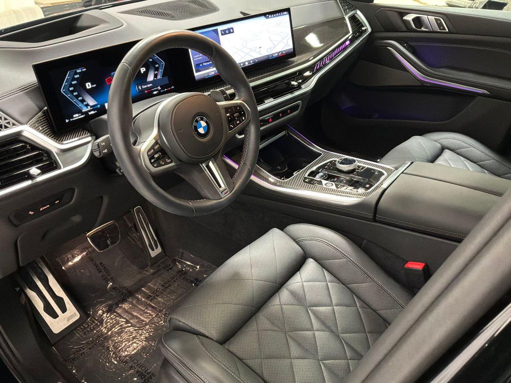 2024 BMW X5 M60I — миниатюра 15