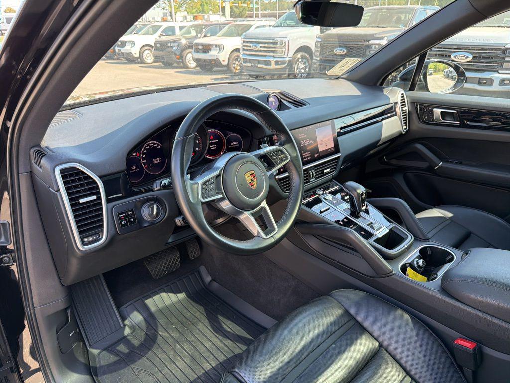 PORSCHE CAYENNE - 9