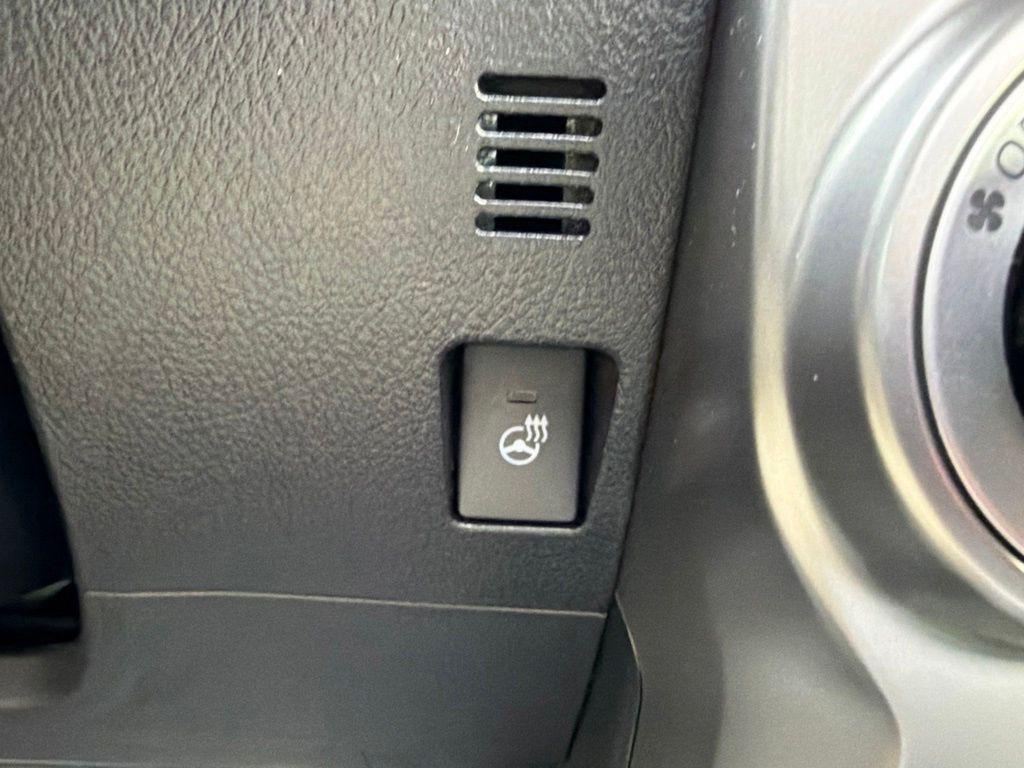 صورة مصغرة 36 لـ 2023 Toyota 4RUNNER SR5 PREMIUM