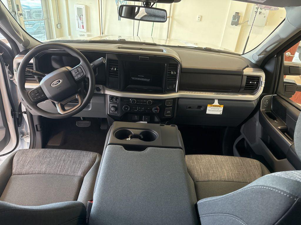 2026 FORD F-350 XLT thumbnail 15