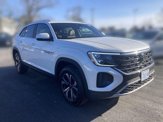 New 2026 Volkswagen Atlas Cross Sport 2.0T SE