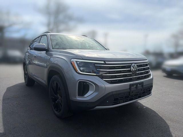 New 2026 Volkswagen Atlas 2.0T SE w/Technology 4MOTION
