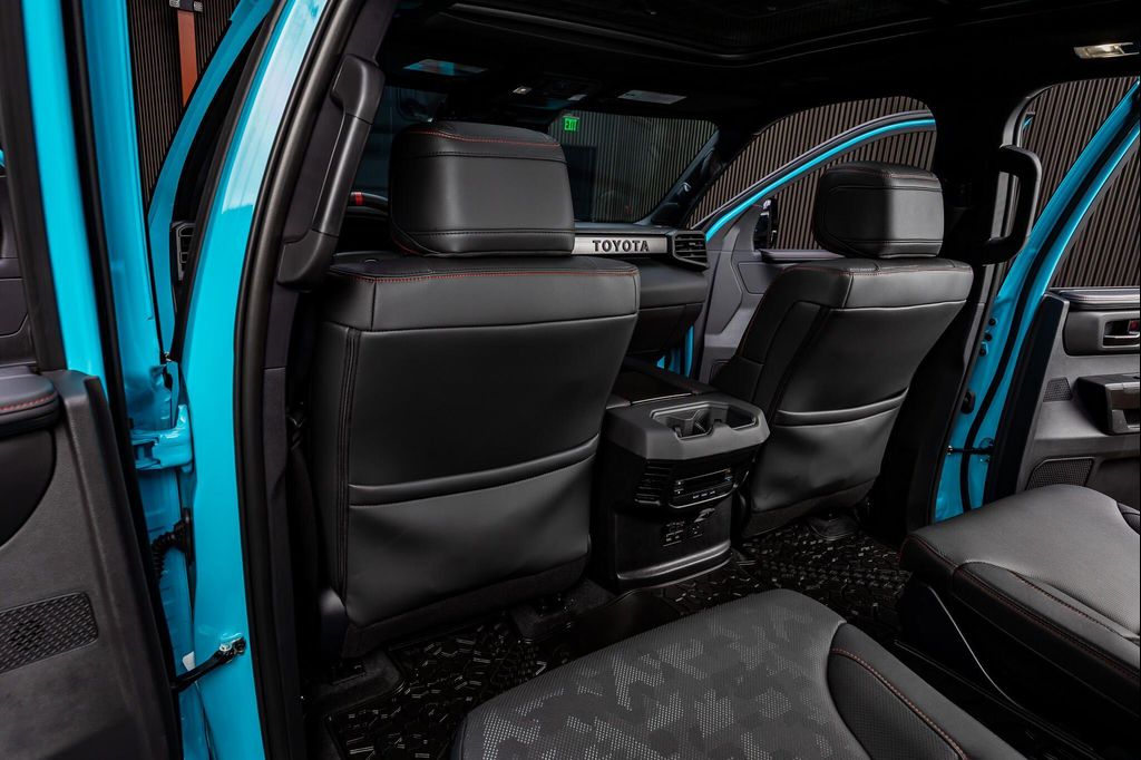2026 Toyota SEQUOIA TRD PRO 缩略图 34