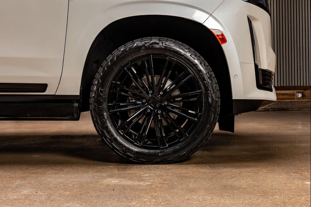 صورة 4 لـ 2024 Cadillac ESCALADE SPORT PLATINUM