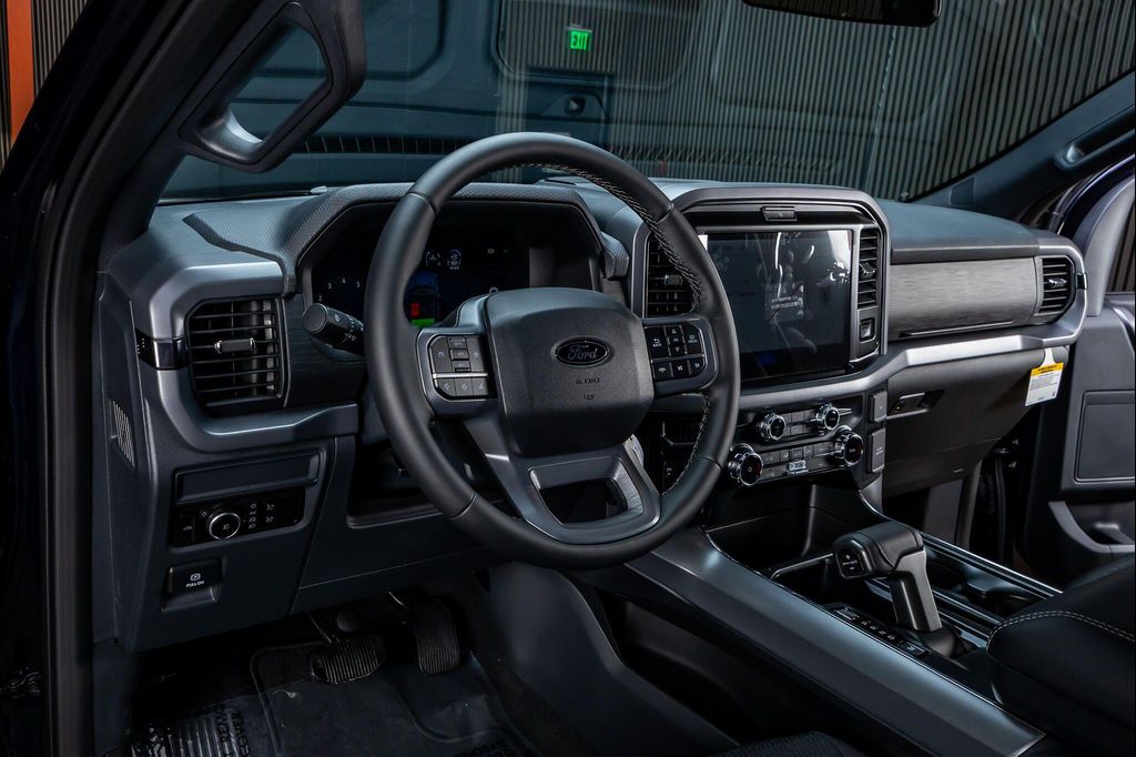 2026 FORD F-150 XLT — миниатюра 16