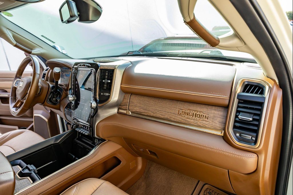 2024 RAM 3500 LONGHORN 缩略图 17