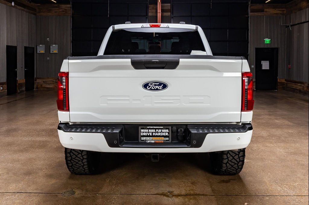 صورة 4 لـ 2026 FORD F-150 STX