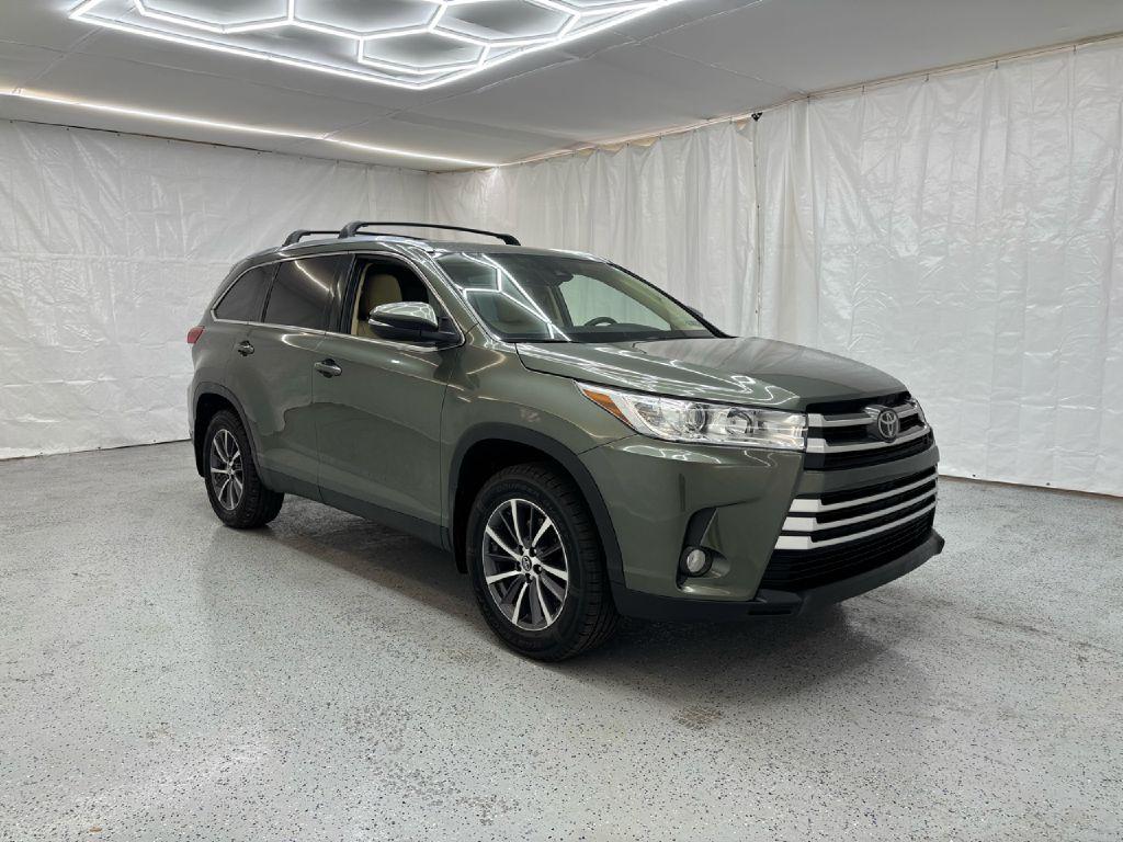 Used 2019 Toyota Highlander XLE