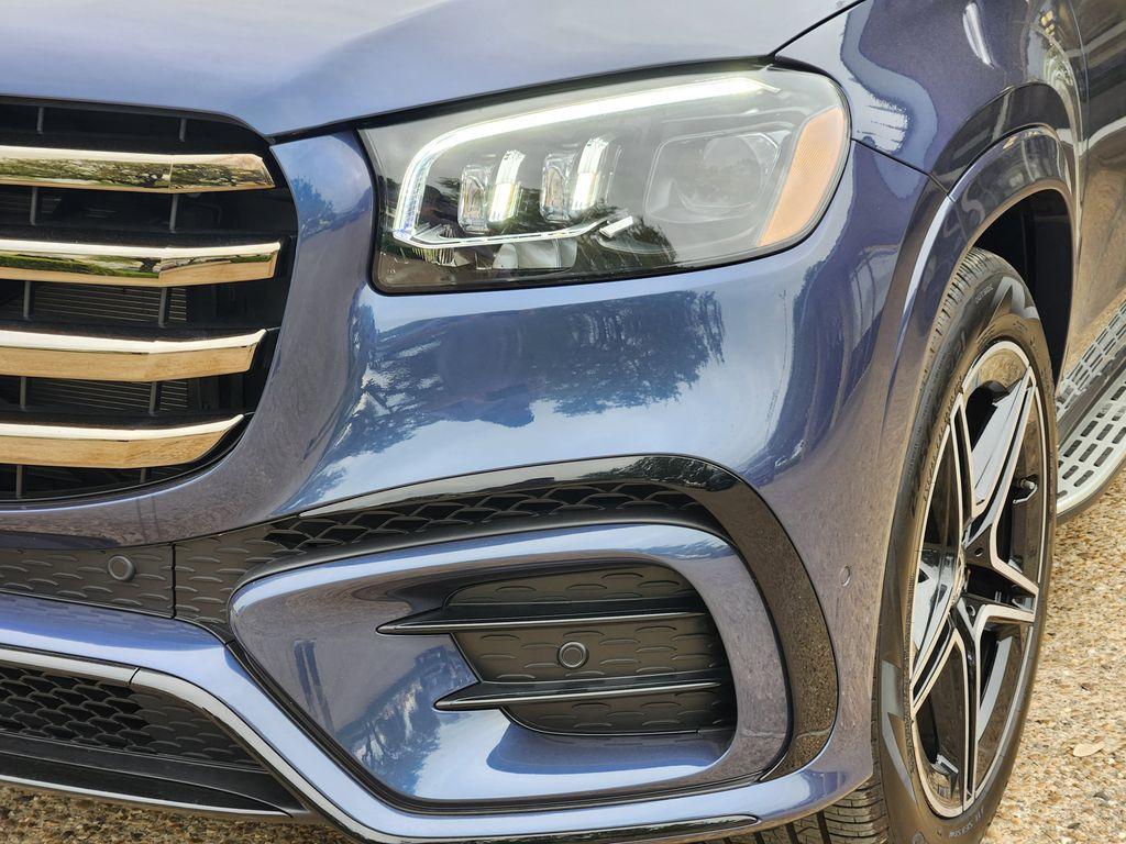 MERCEDES-BENZ GLS - 8