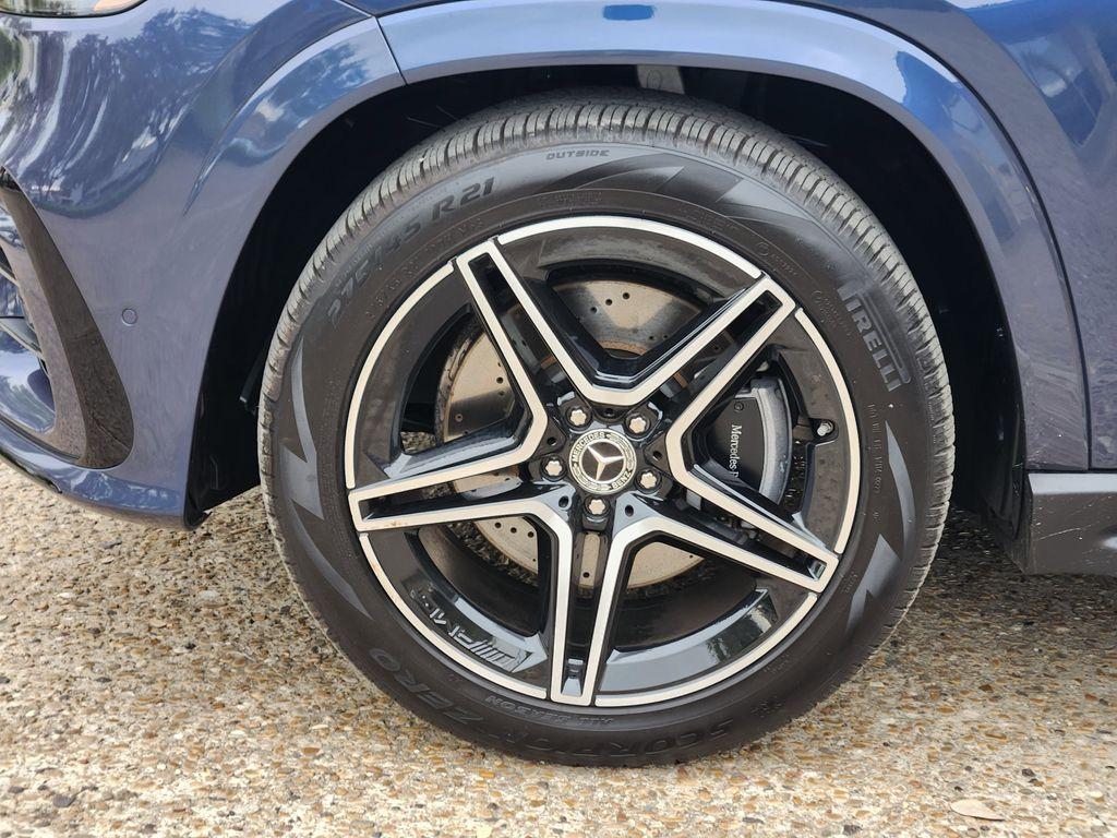 MERCEDES-BENZ GLS - 10