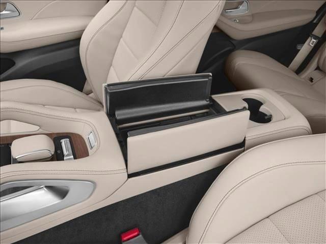 MERCEDES-BENZ GLS - 10