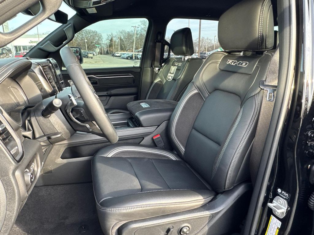 2026 RAM 1500 RHO CREW CAB 4X4 5'7' BOX photo 10