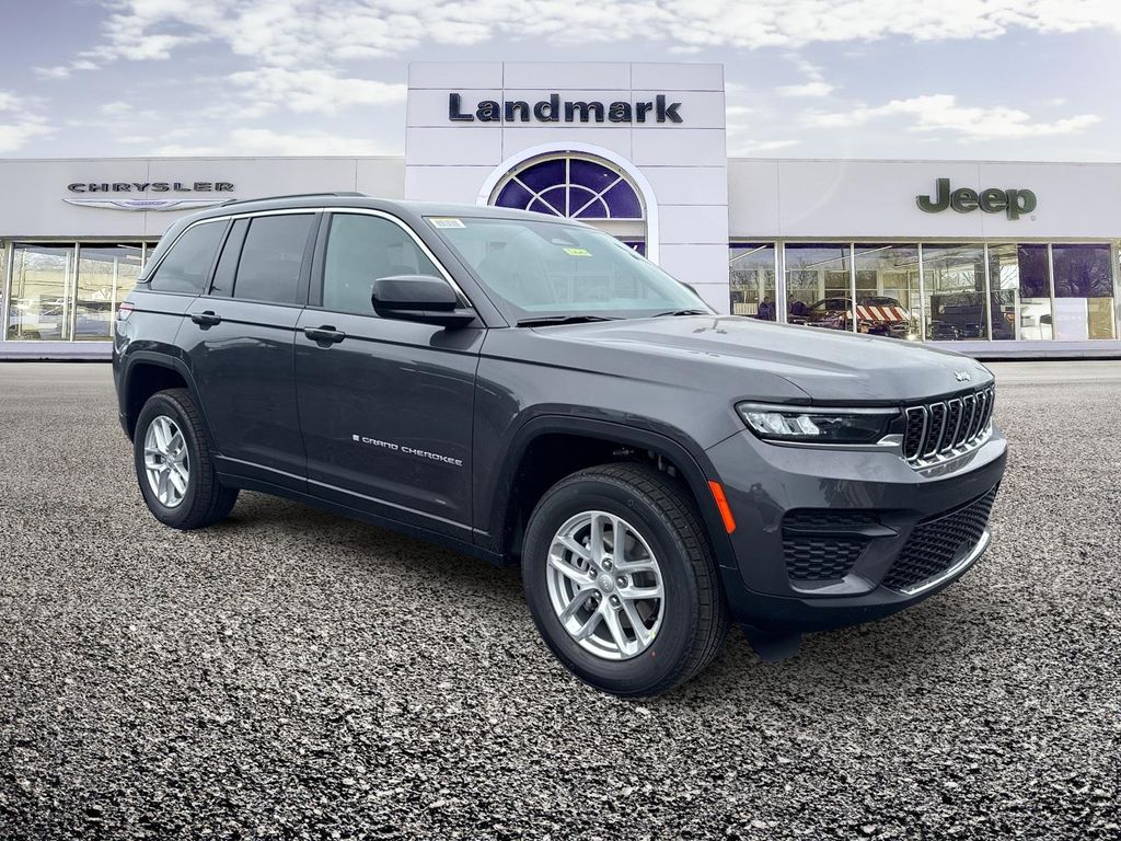 New 2026 Jeep Grand Cherokee Laredo