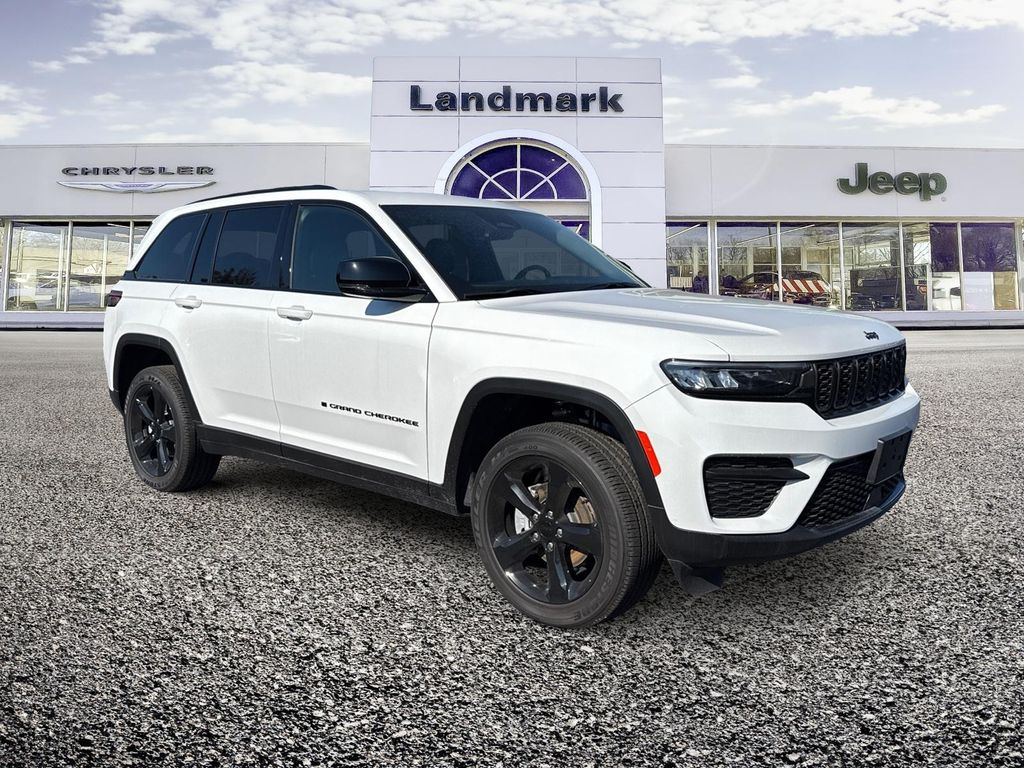 New 2025 Jeep Grand Cherokee Altitude