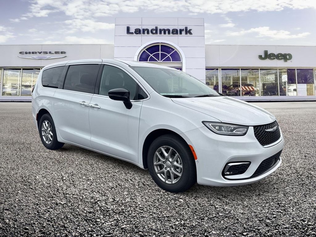 New 2026 Chrysler Pacifica L