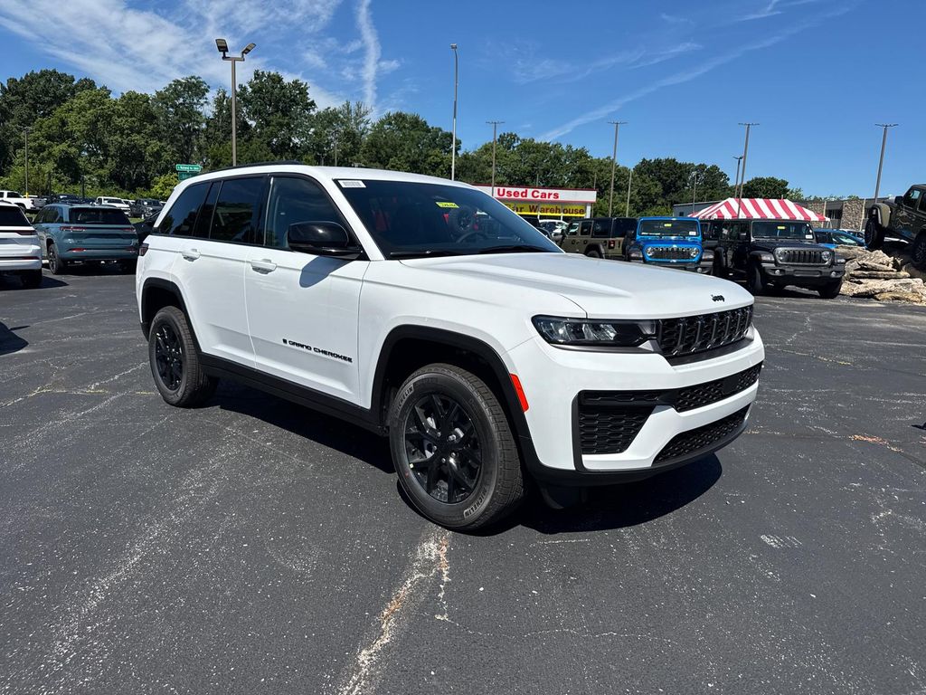 New 2026 Jeep Grand Cherokee Altitude