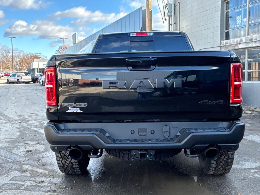 صورة 4 لـ 2026 RAM 1500 RHO CREW CAB 4X4 5'7' BOX