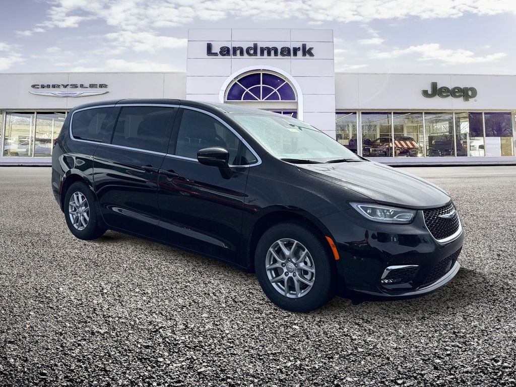 New 2026 Chrysler Pacifica L