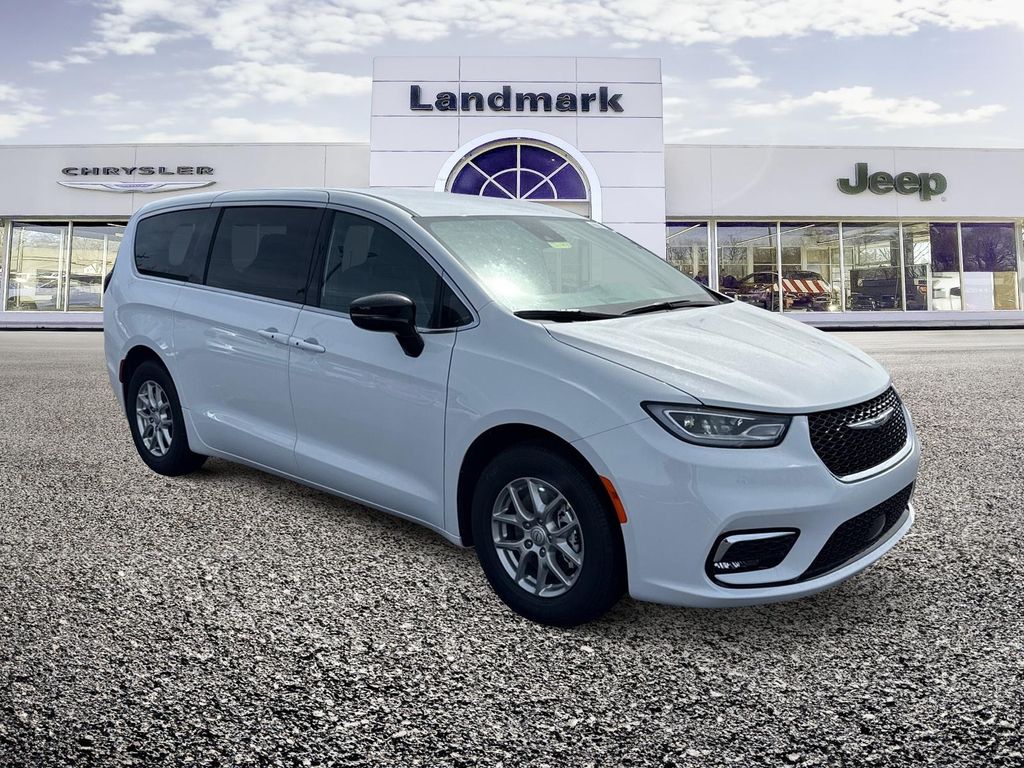 New 2026 Chrysler Pacifica L
