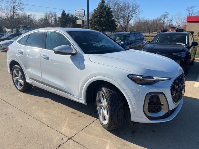 New 2025 Audi Q5 Premium Plus TFSI quattro S tronic
