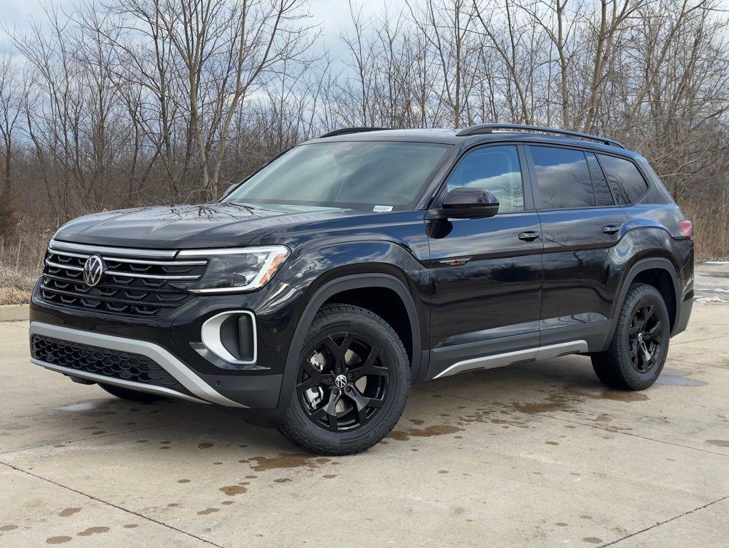 New 2026 Volkswagen Atlas Peak Edition