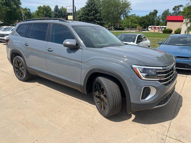 New 2026 Volkswagen Atlas 2.0T SE w/Technology 4MOTION