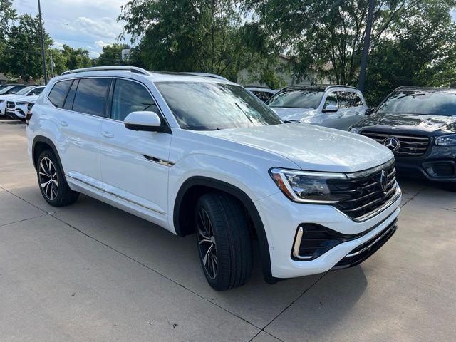 New 2026 Volkswagen Atlas 2.0T SEL Premium R-Line 4MOTION