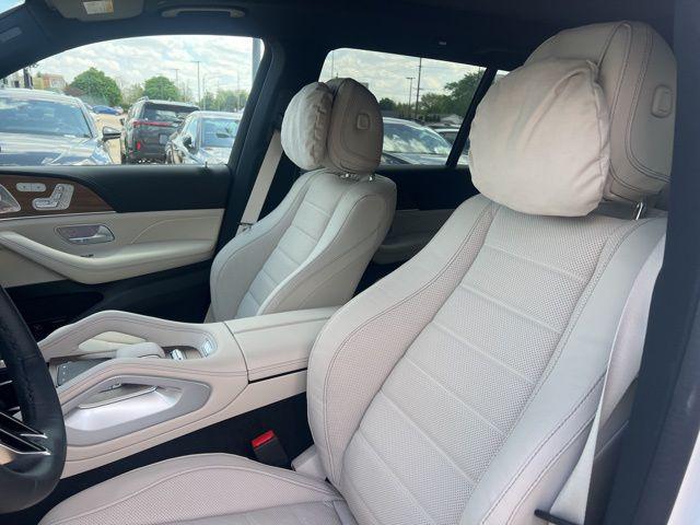 MERCEDES-BENZ GLS - 7