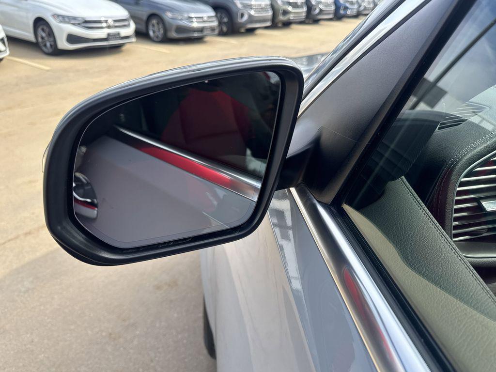 MERCEDES-BENZ GLS - 10