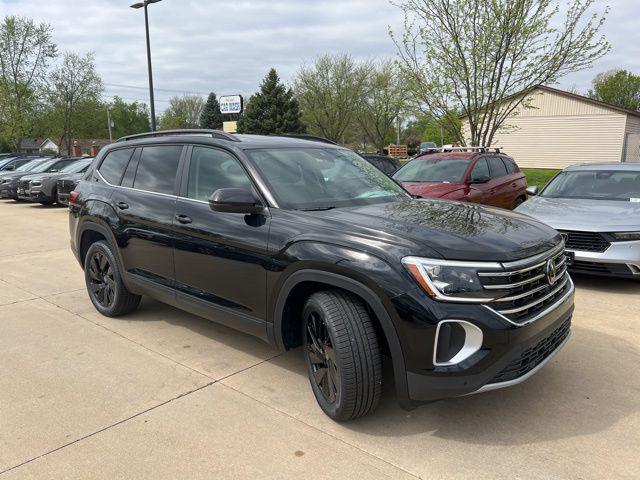 New 2026 Volkswagen Atlas 2.0T SE w/Technology 4MOTION