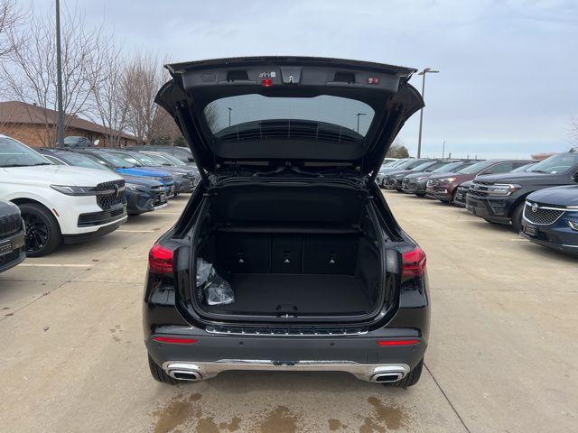 MERCEDES-BENZ GLA-CLASS - 10