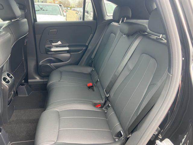 MERCEDES-BENZ GLA-CLASS - 8