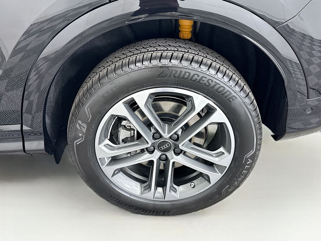 صورة مصغرة 32 لـ 2025 AUDI Q5