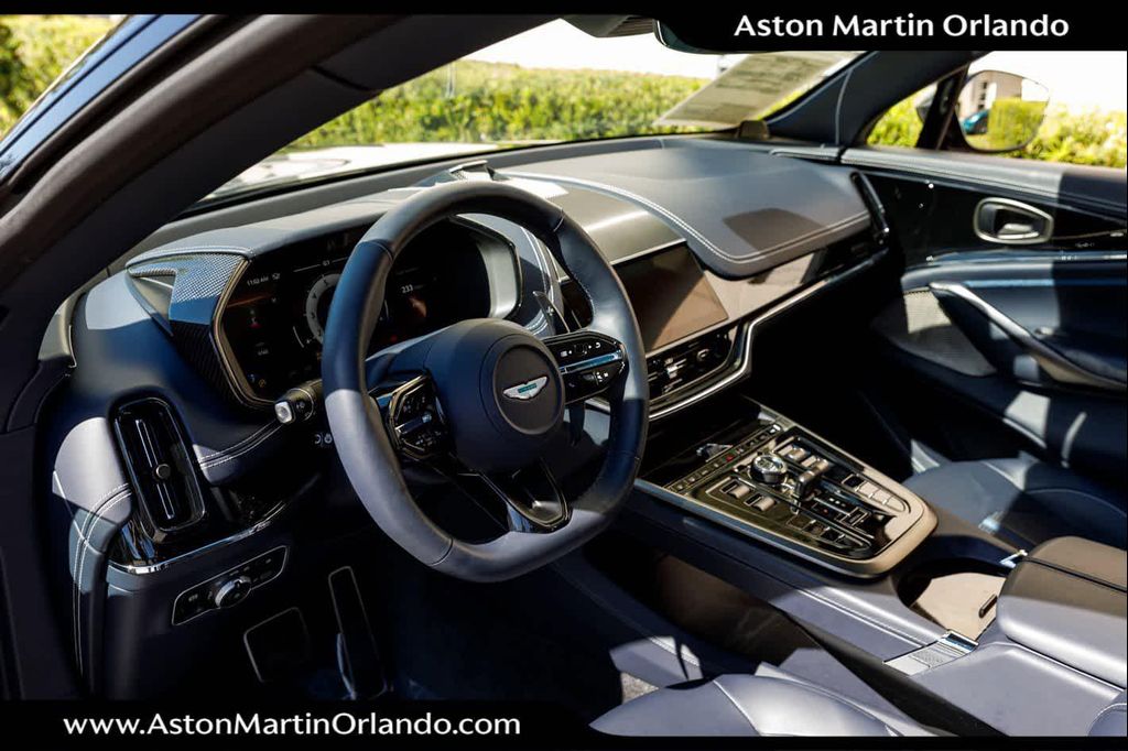 2025 Aston Martin DBX 707 — миниатюра 45