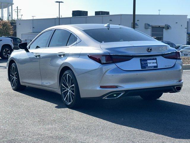صورة 8 لـ 2025 Lexus ES 350 350