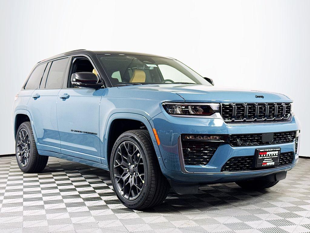 New 2026 Jeep Grand Cherokee Summit