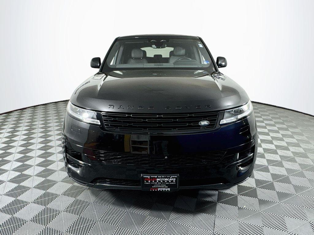 صورة 2 لـ 2025 LAND Rover RANGE ROVER SPORT P360 SE