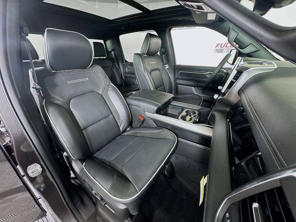 2026 RAM 1500 LARAMIE — миниатюра 30
