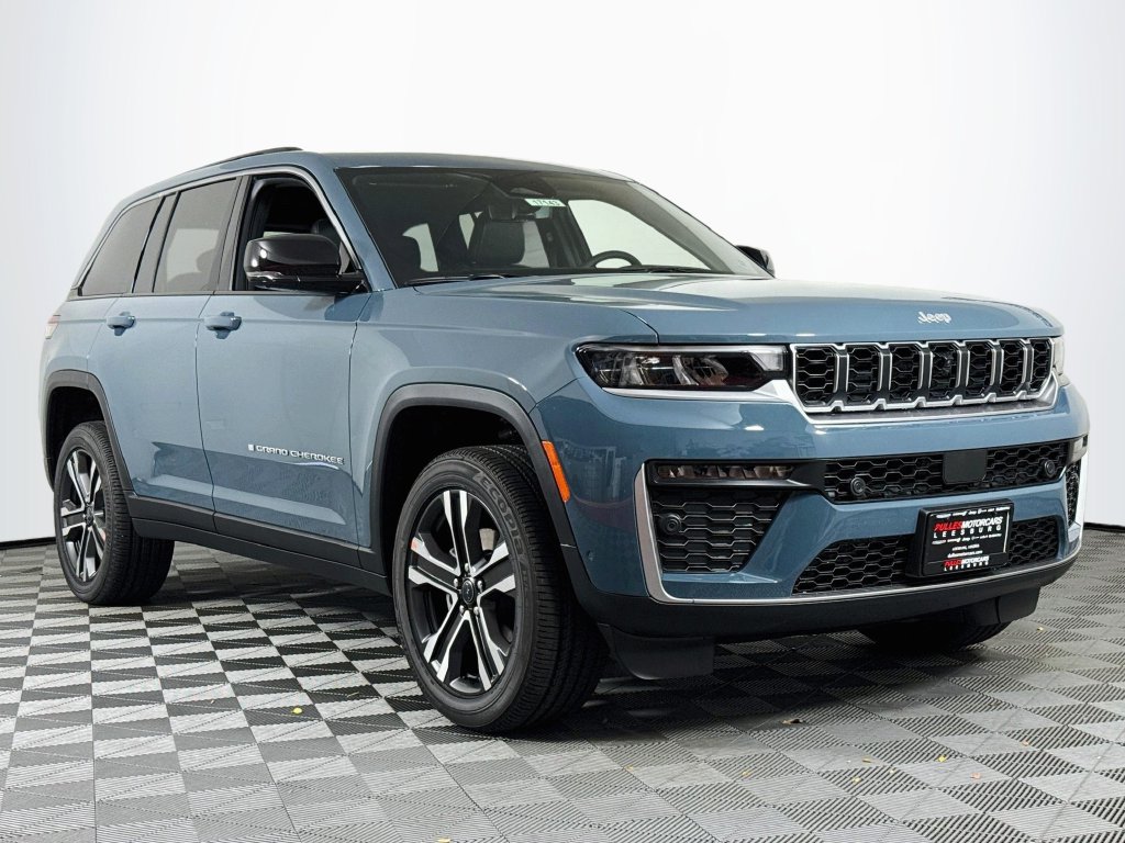 New 2027 Jeep Grand Cherokee Limited 4x2