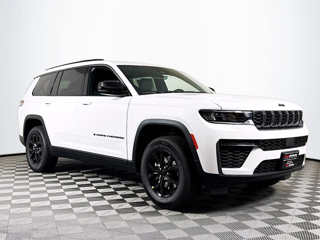 New 2026 Jeep Grand Cherokee L Laredo