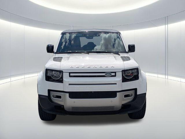 صورة 9 لـ 2024 LAND Rover DEFENDER 110 P500 SE