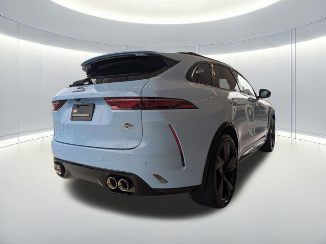 2026 Jaguar F-PACE SVR — фото 5