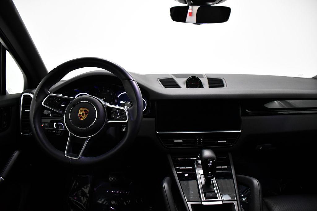 PORSCHE CAYENNE - 8