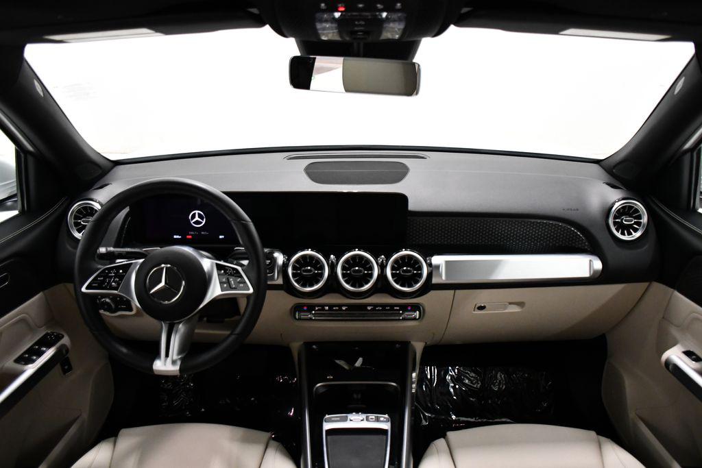 صورة 8 لـ 2026 Mercedes-BENZ GLB